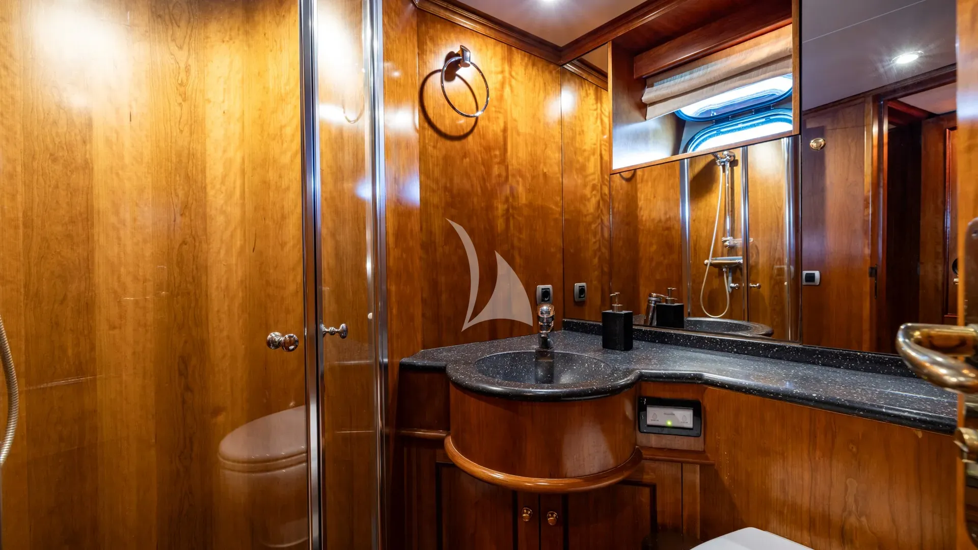 SEA BREEZE II Charter Yacht