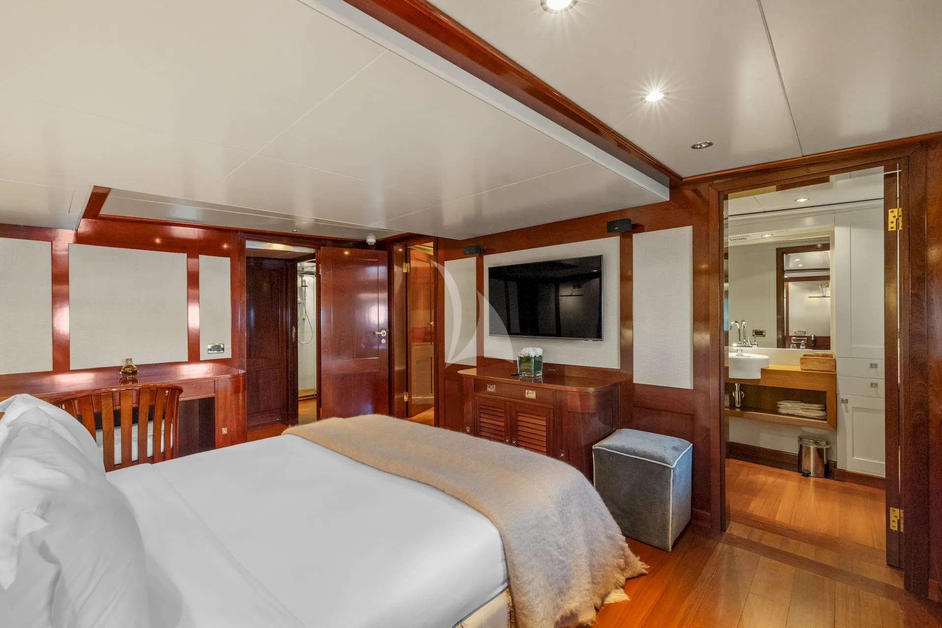 DADDY SHANE Charter Yacht