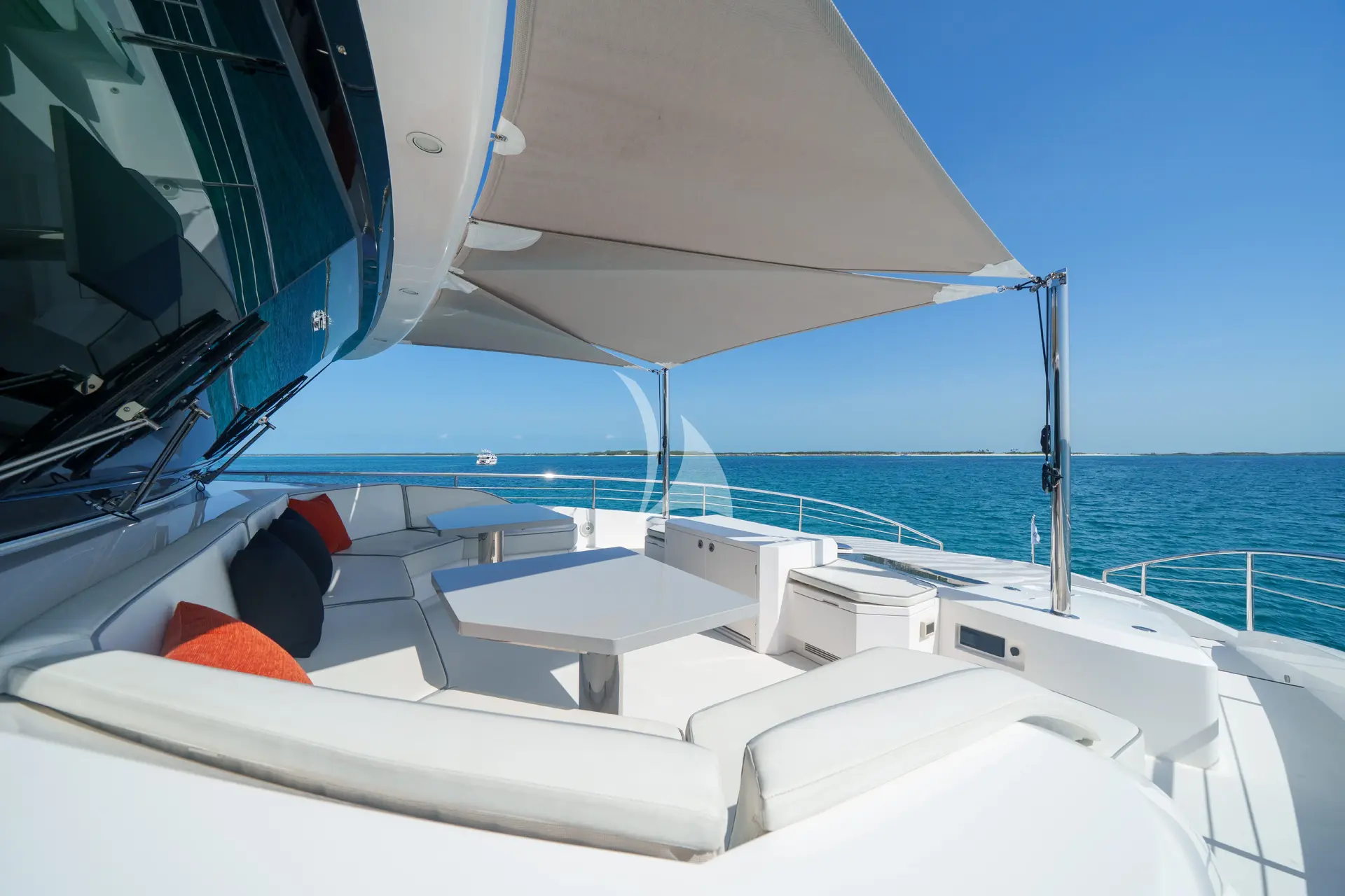 Louder Charter Yacht