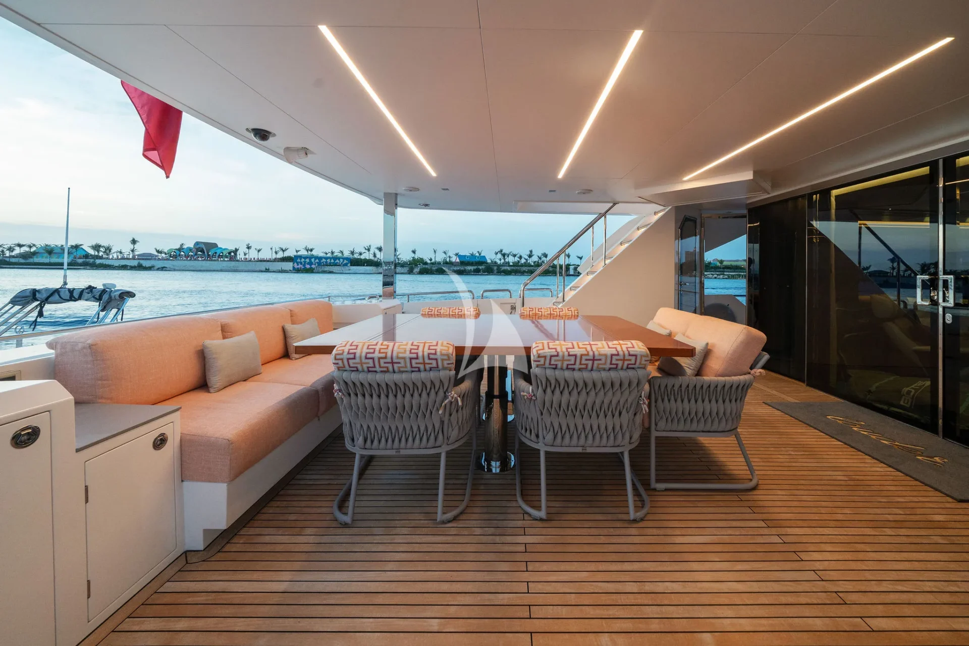 Louder Charter Yacht