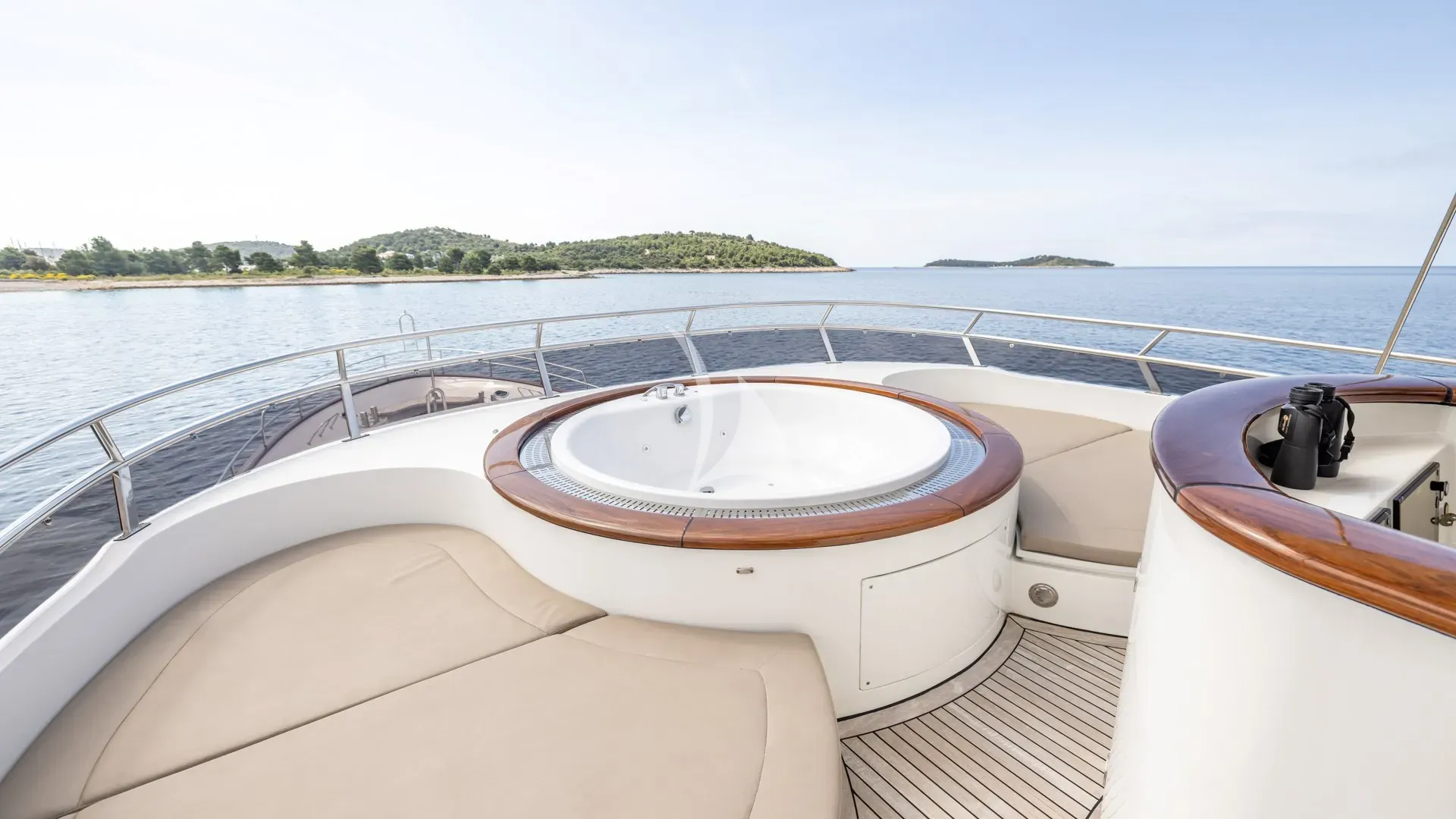 SEA BREEZE II Charter Yacht