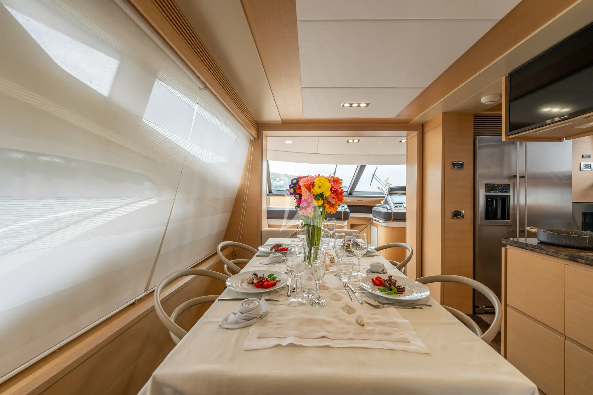 FOREVER ROSANNA Charter Yacht
