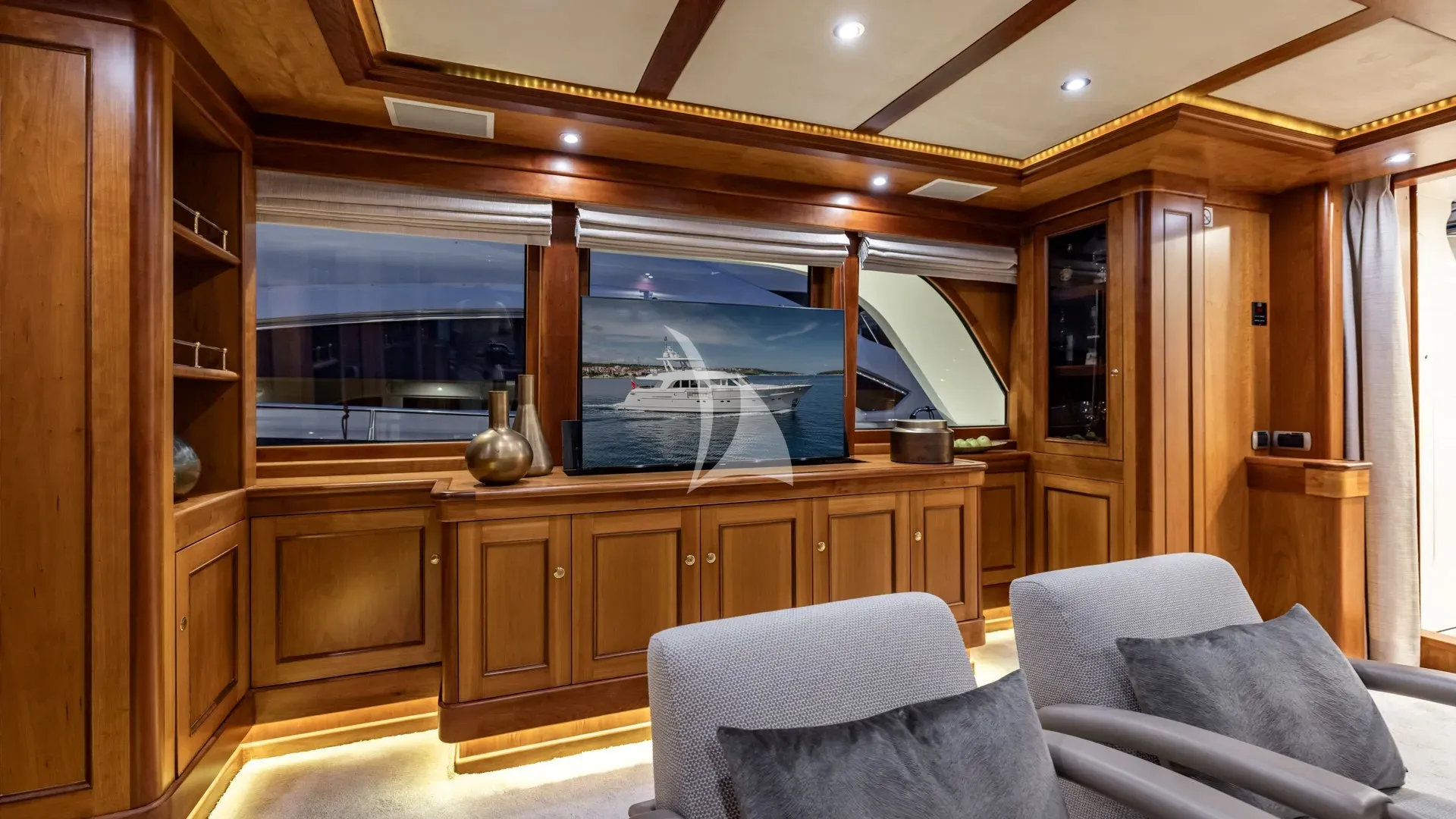 SEA BREEZE II Charter Yacht