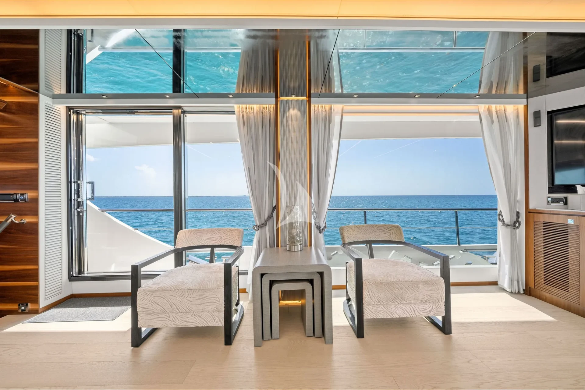 Louder Charter Yacht