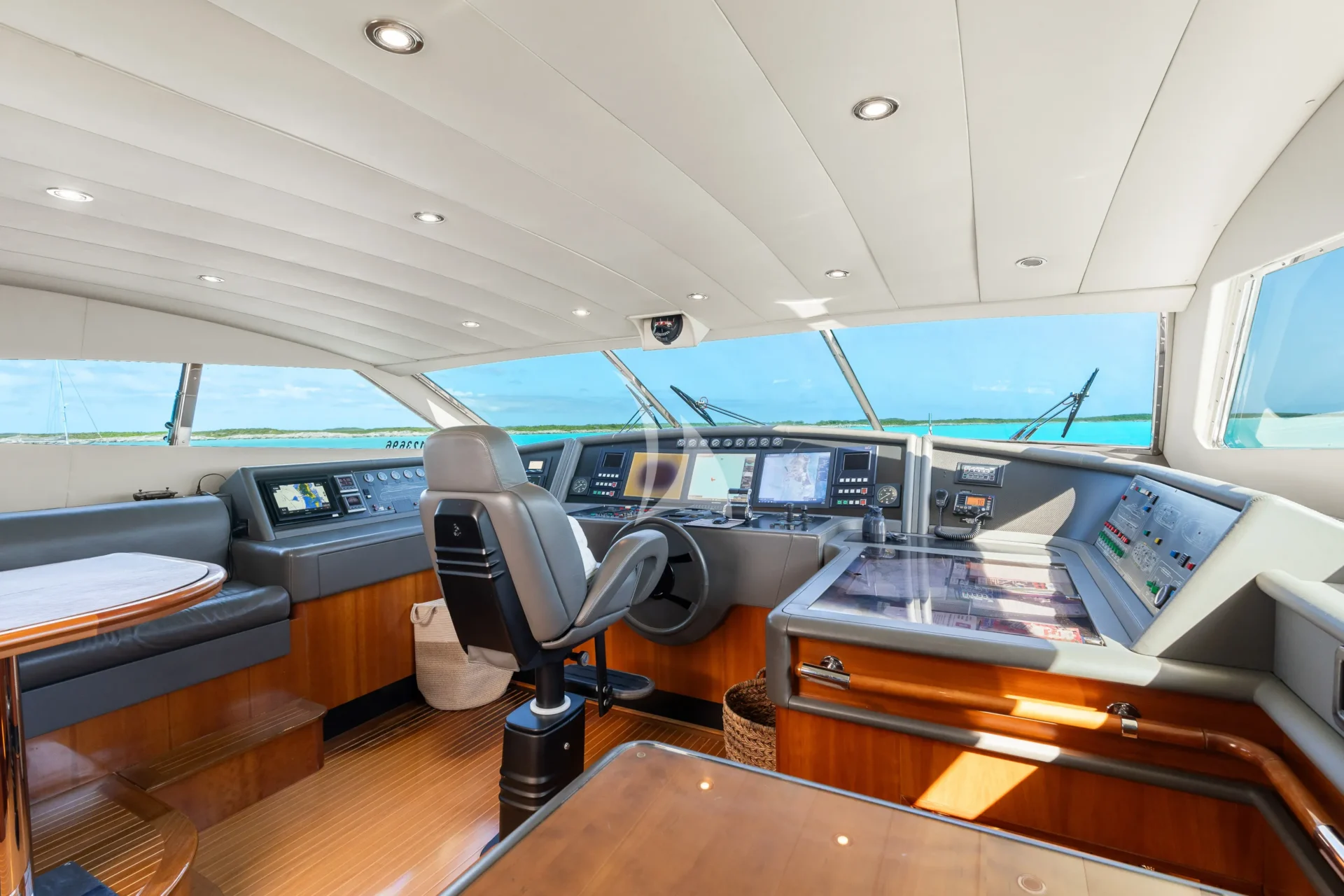 Mambo Charter Yacht