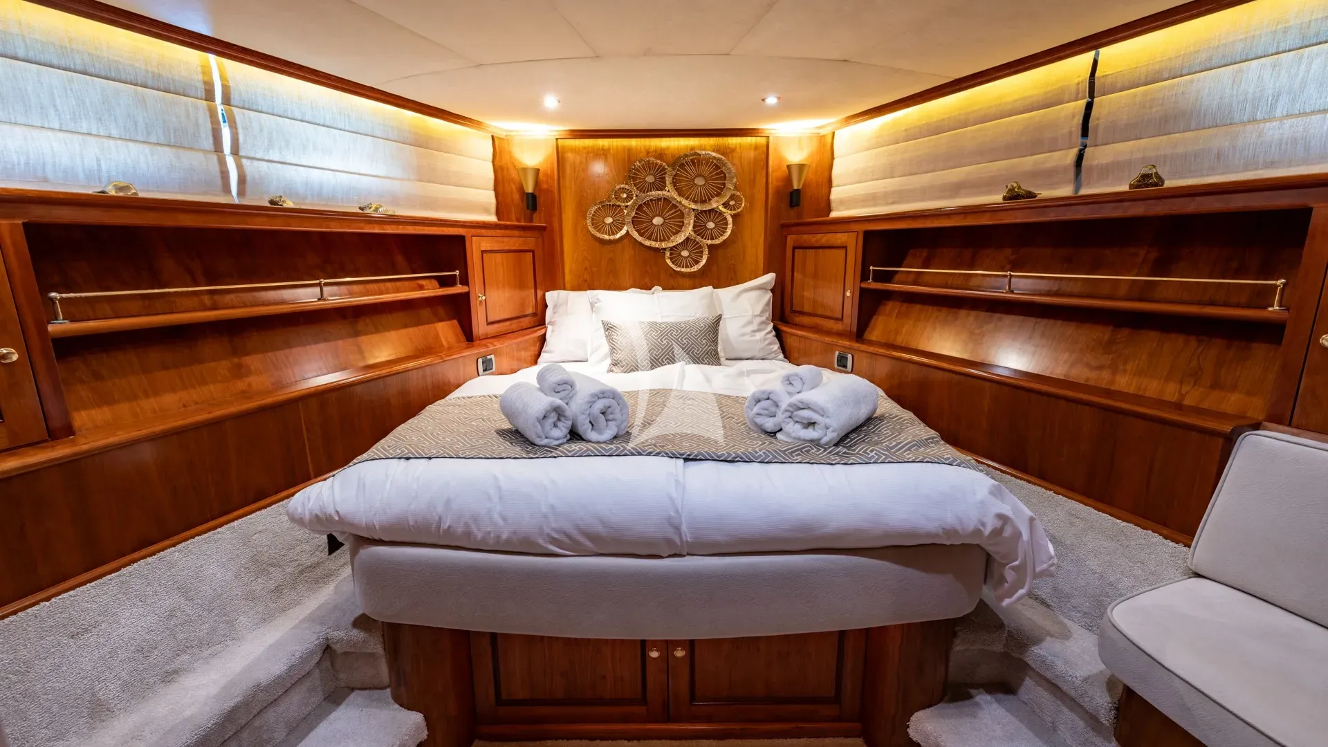 SEA BREEZE II Charter Yacht