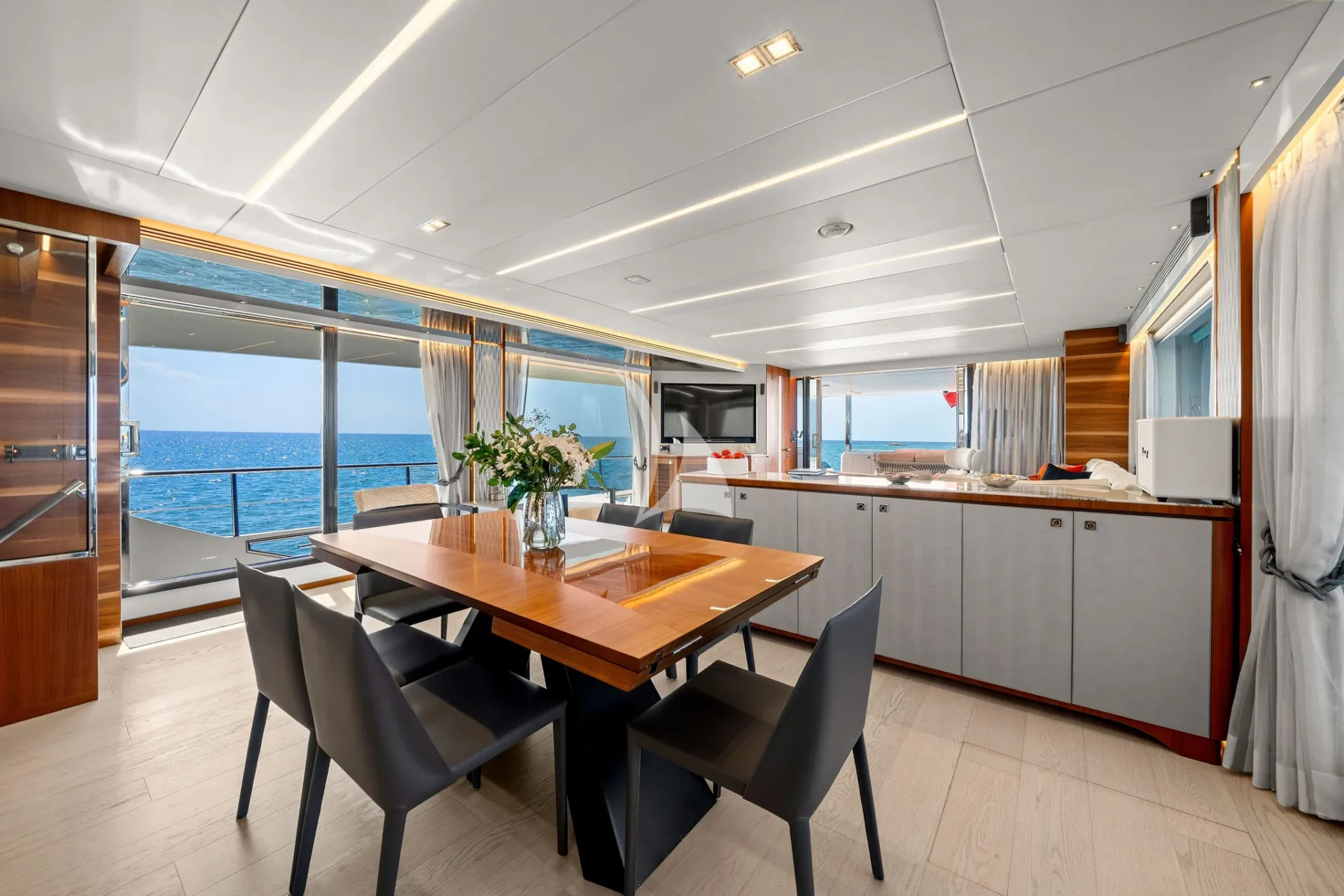 Louder Charter Yacht