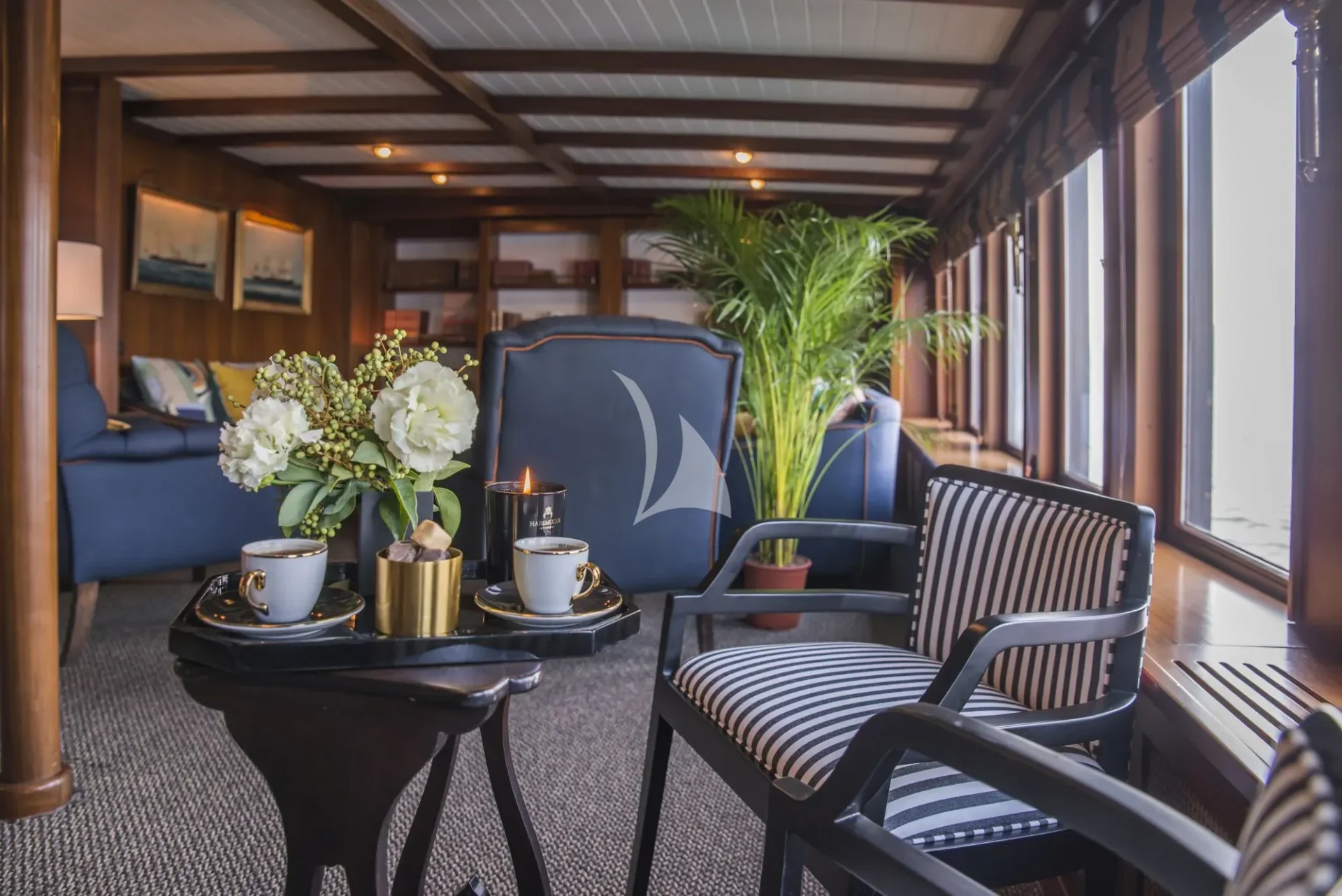 HALAS 71 Charter Yacht