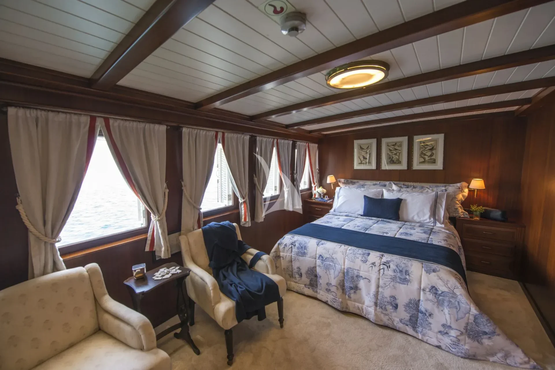 HALAS 71 Charter Yacht