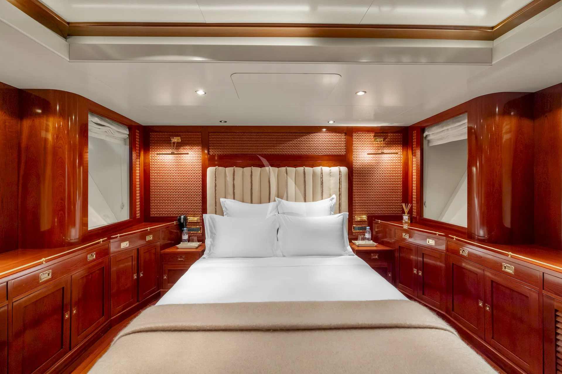 DADDY SHANE Charter Yacht