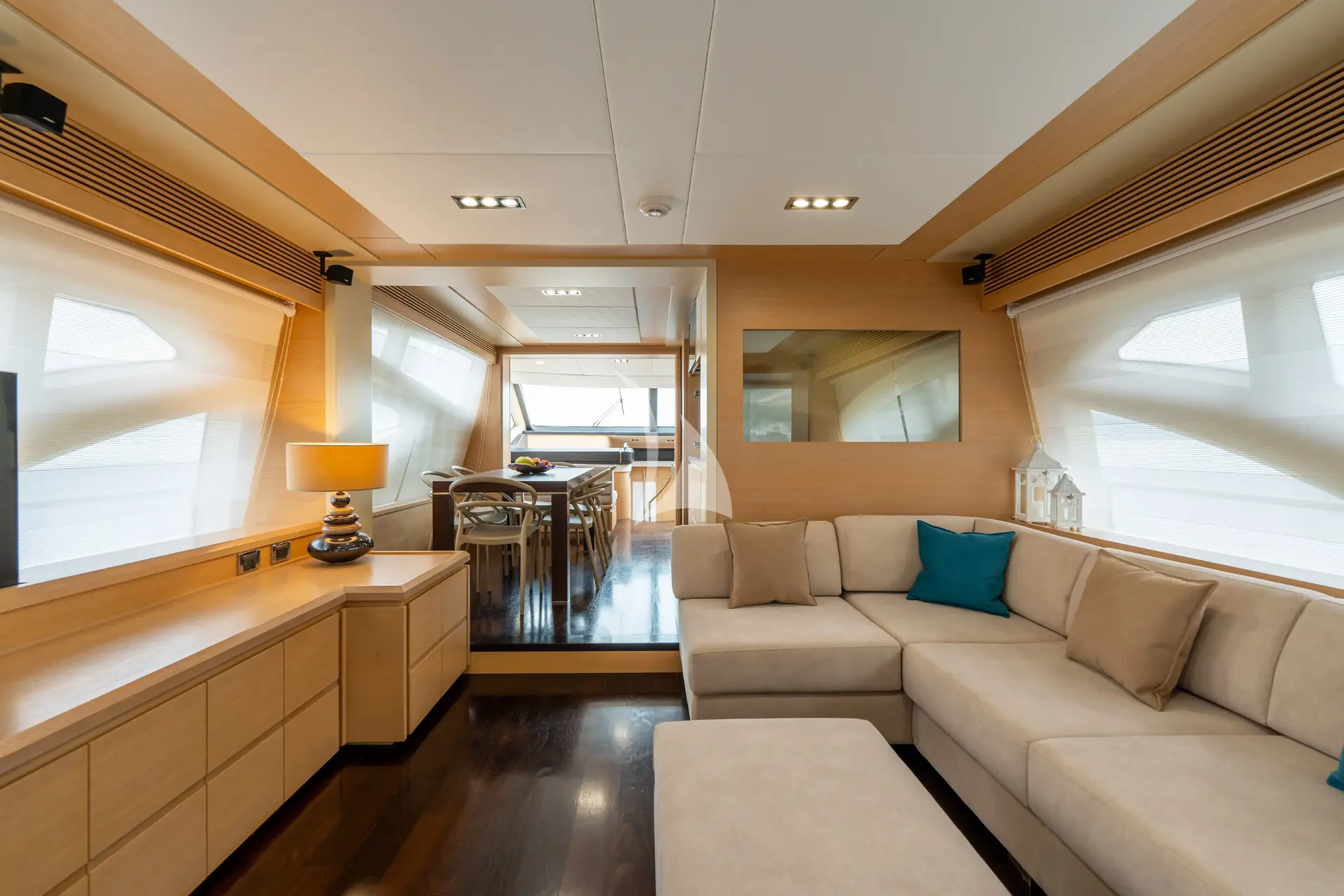 FOREVER ROSANNA Charter Yacht