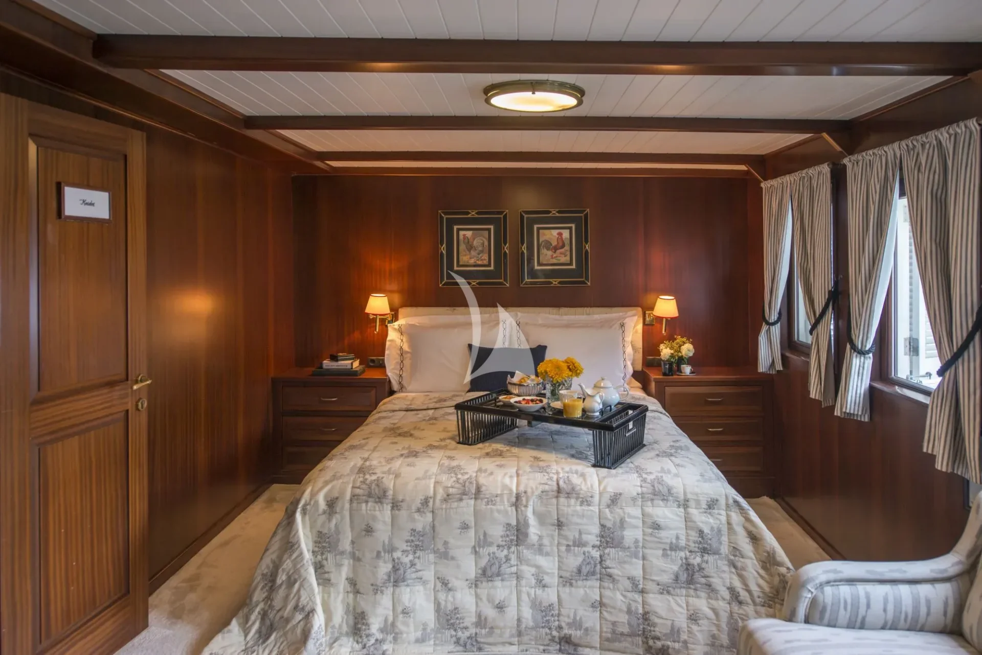 HALAS 71 Charter Yacht