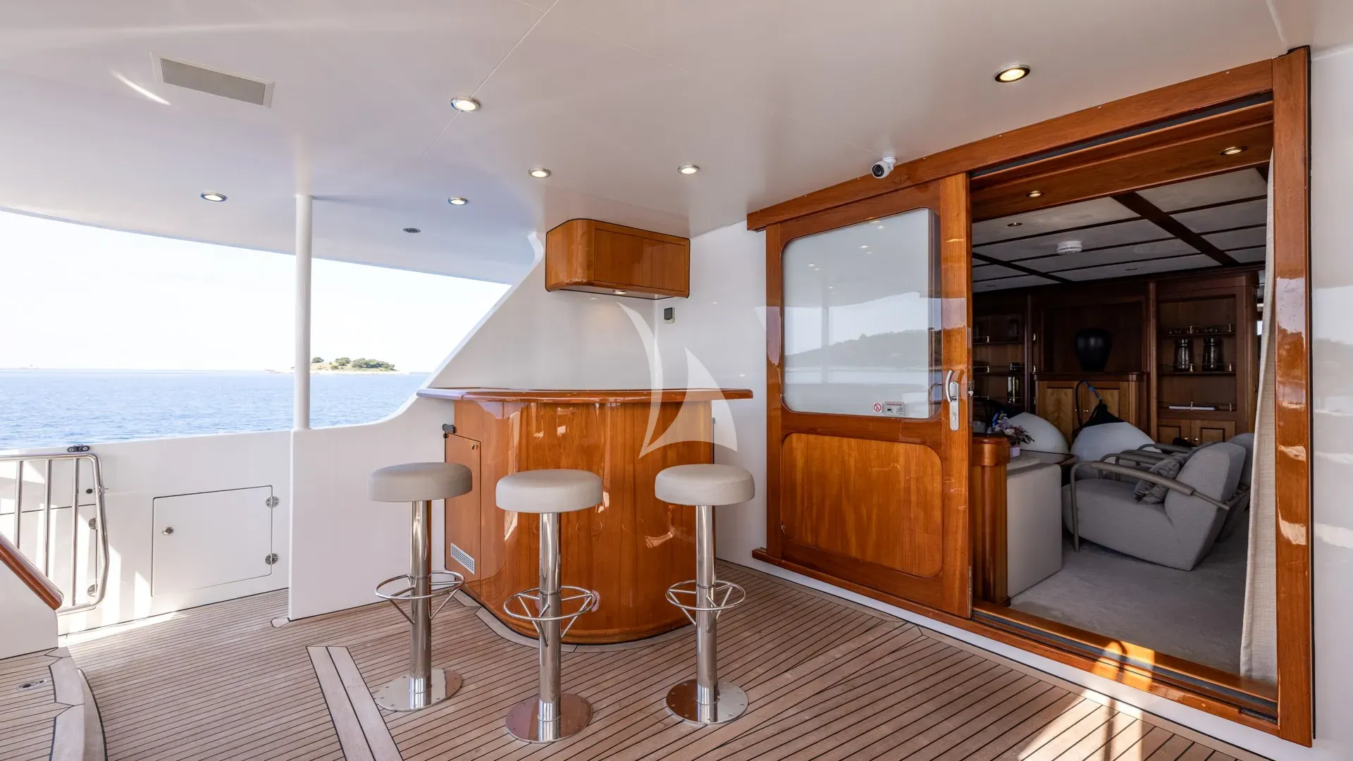 SEA BREEZE II Charter Yacht