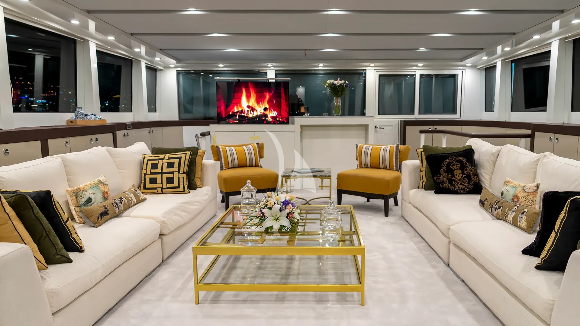 PERLA DEL MARE Charter Yacht