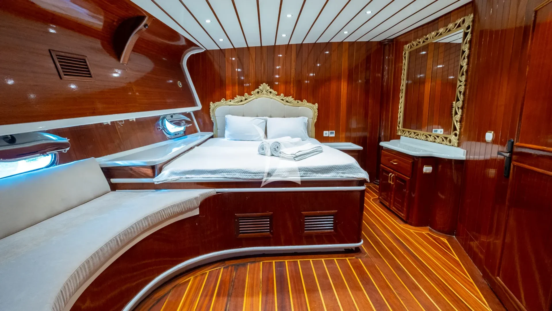 ESMA SULTAN Charter Yacht