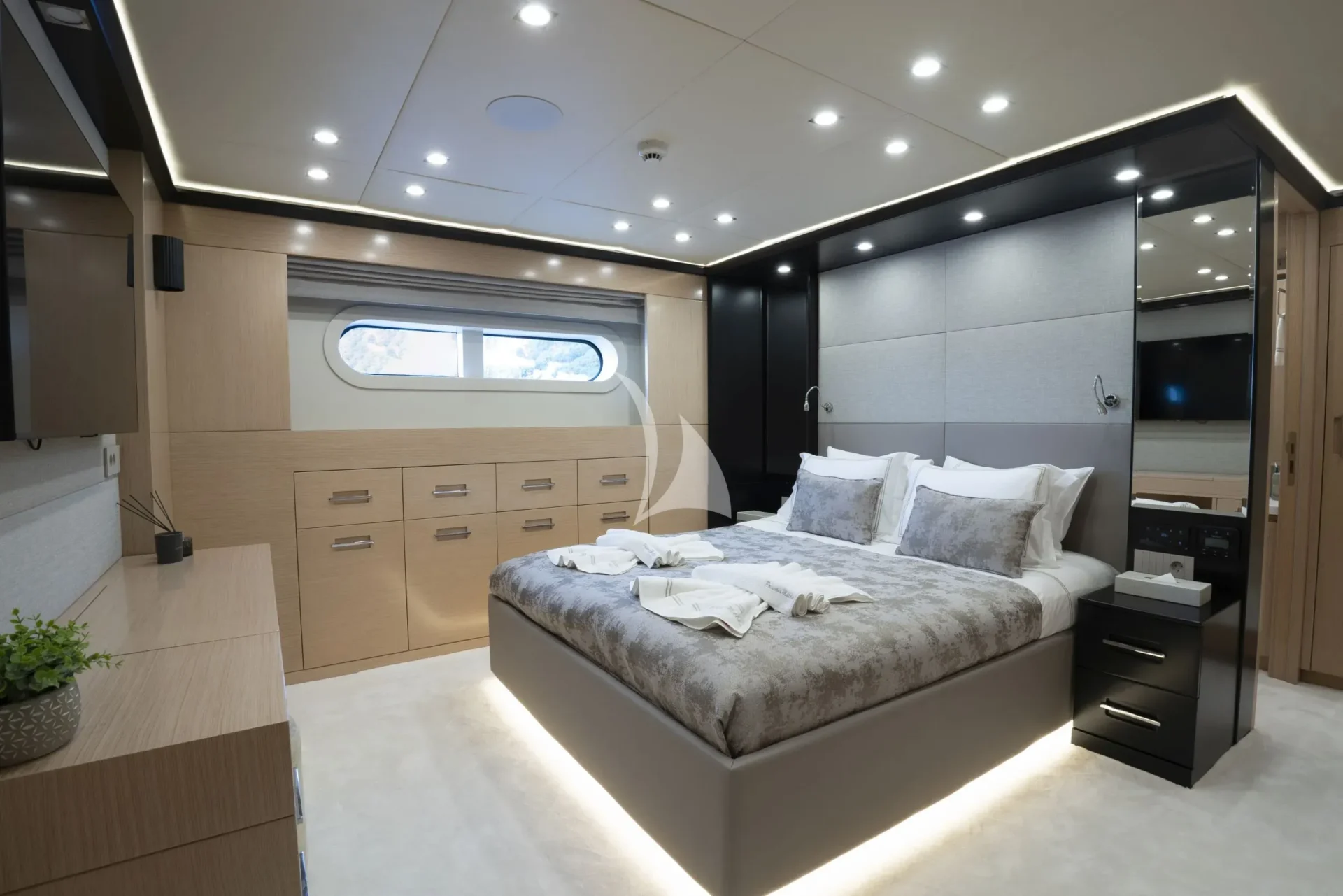 PRINCESS MELDA Charter Yacht