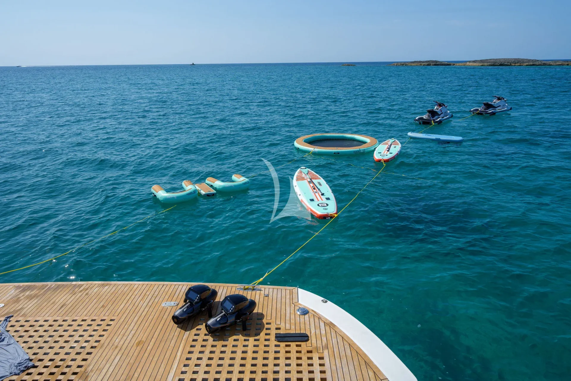 Louder Charter Yacht