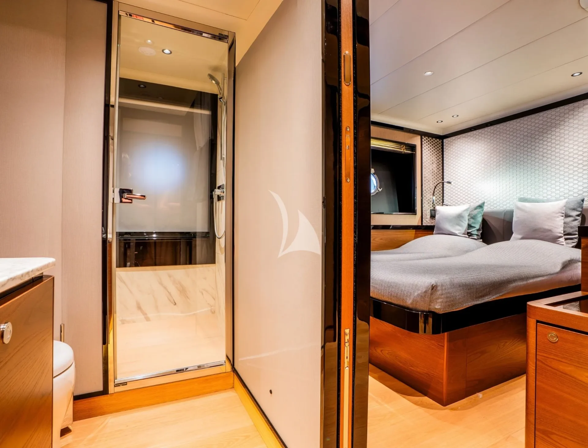 FROG Charter Yacht