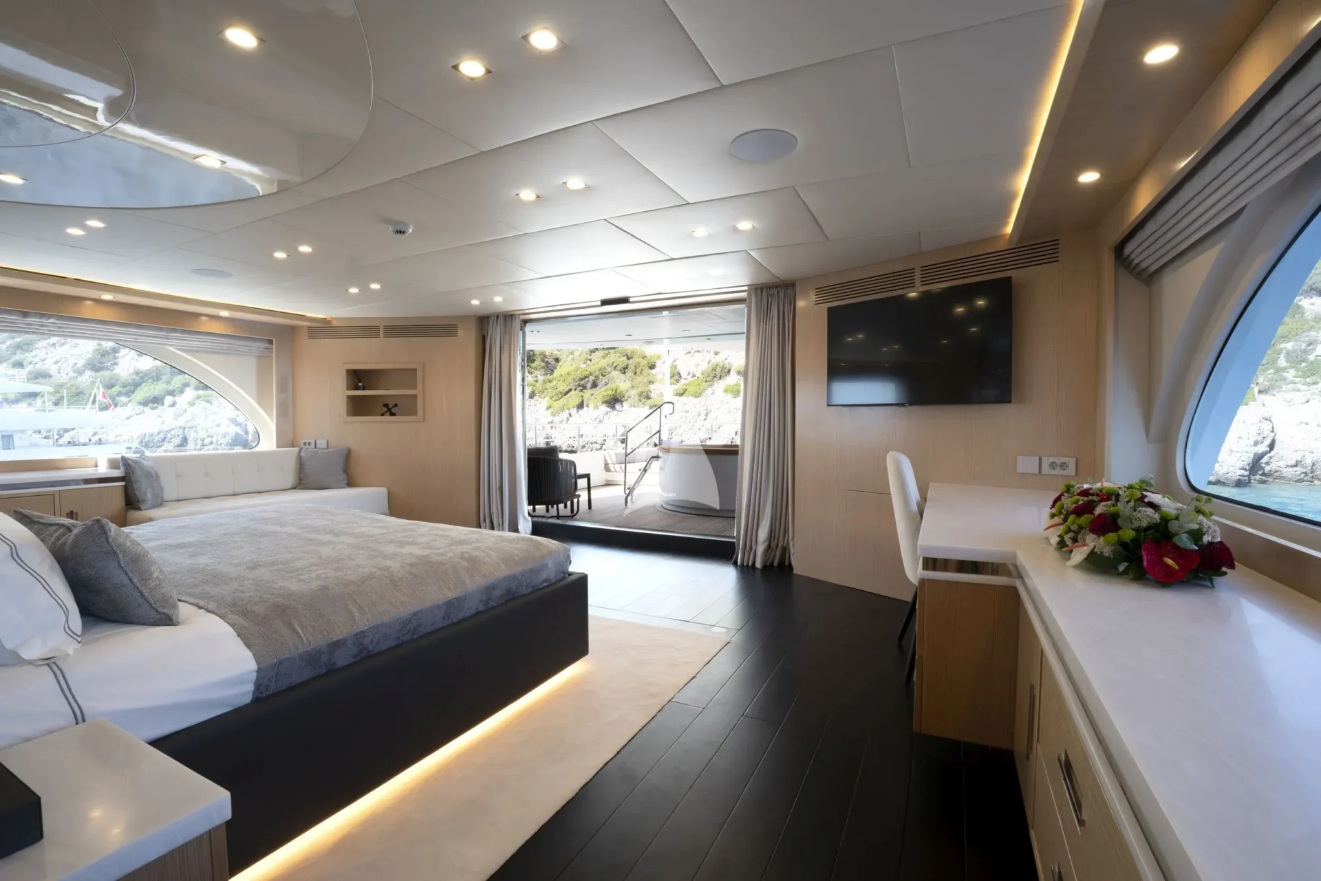 PRINCESS MELDA Charter Yacht