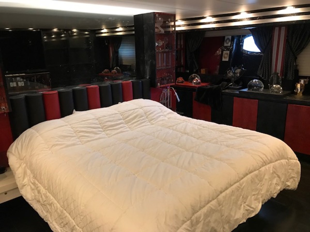 Permare Motor Yacht Kisses For Sale