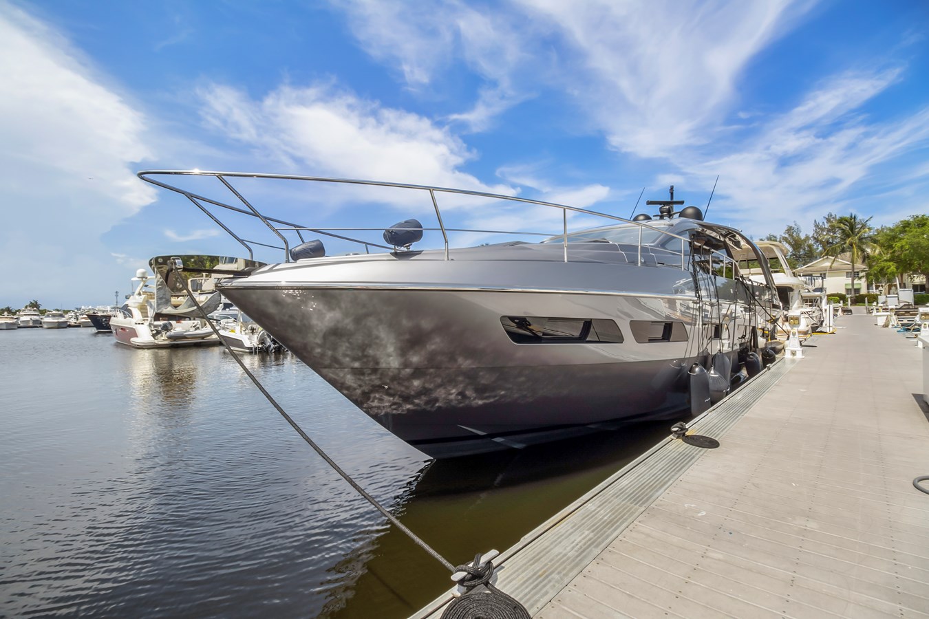 Pershing Cruising Yacht - For Sale