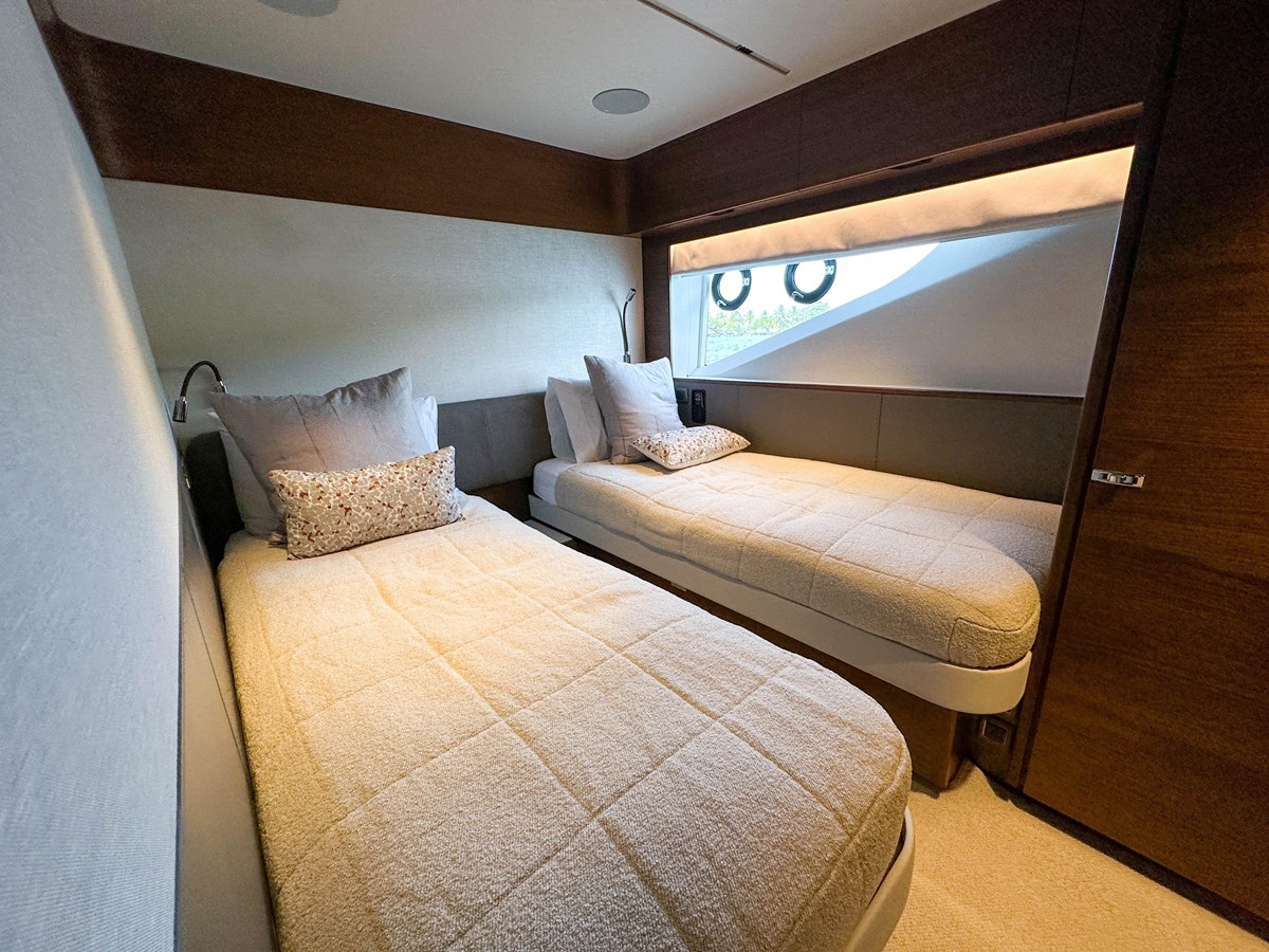 Princess Yachts Cruising Yacht HANG LOOSE For Sale