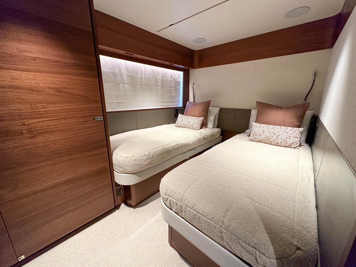 Princess Yachts Cruising Yacht HANG LOOSE For Sale
