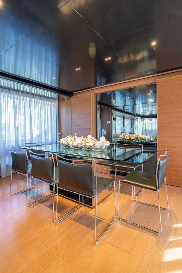 Riva Yacht Motor Yacht BEYOND BEYOND For Sale