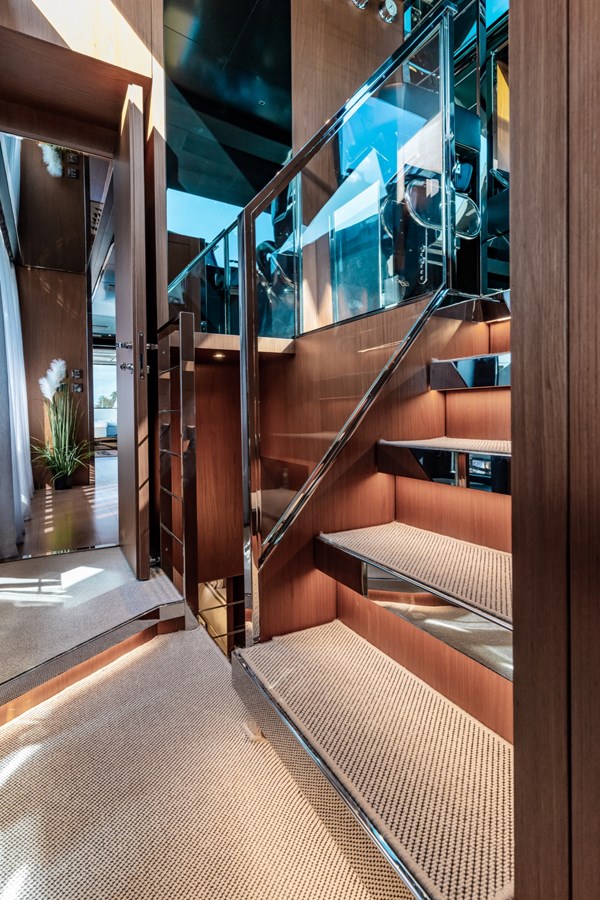 Riva Yacht Motor Yacht BEYOND BEYOND For Sale