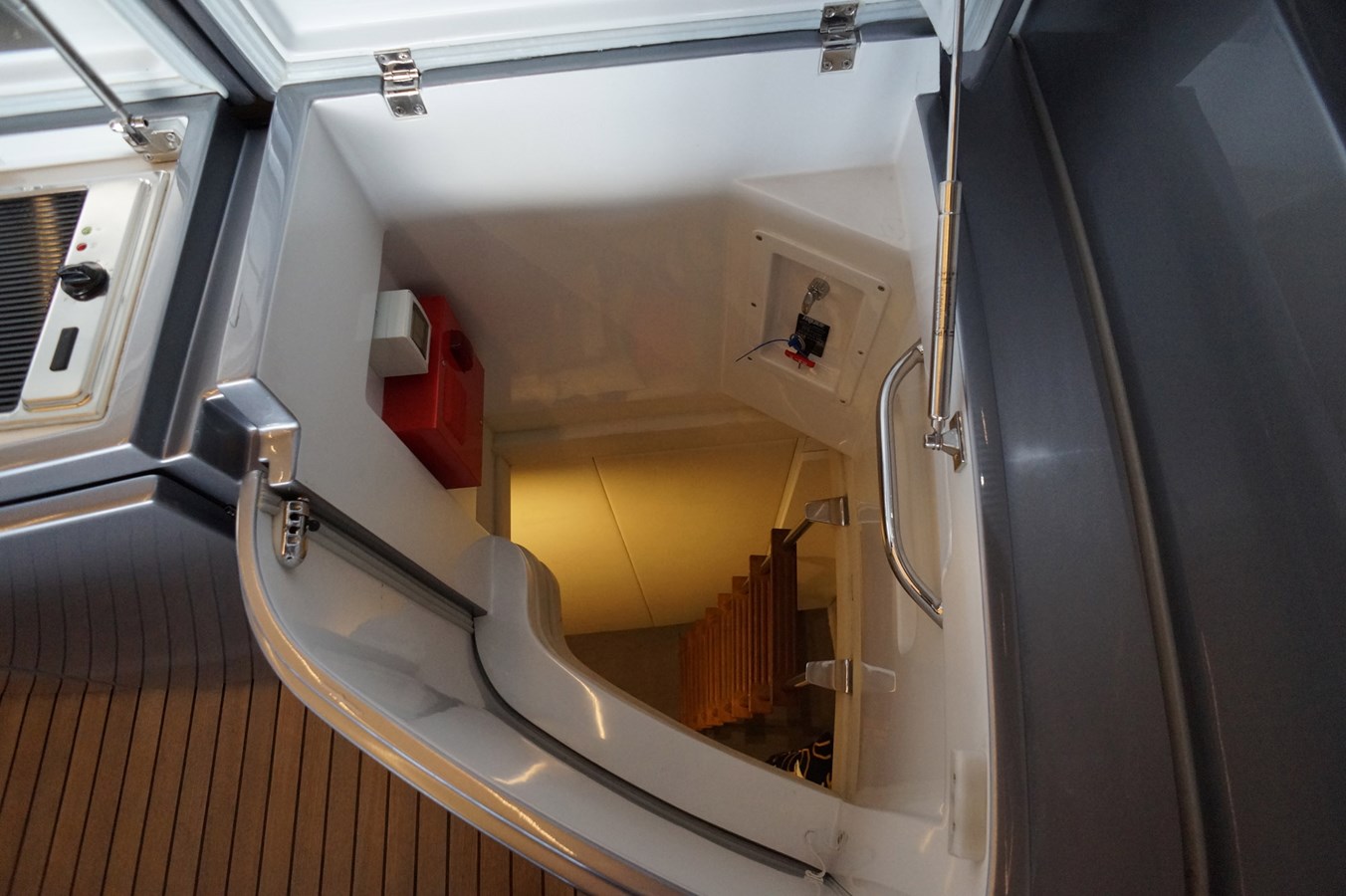 Pershing Motor Yacht The Office For Sale