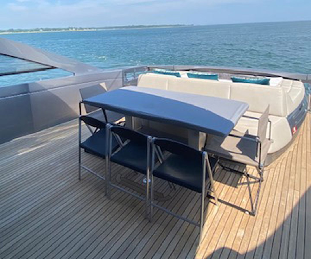 Pershing Motor Yacht The Office For Sale