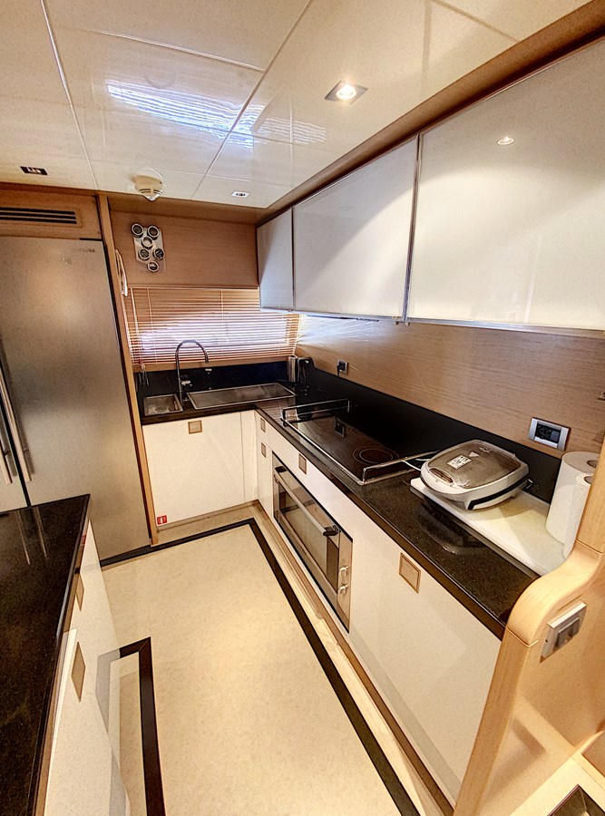 Ferretti Custom Line Motor Yacht Thirteen For Sale