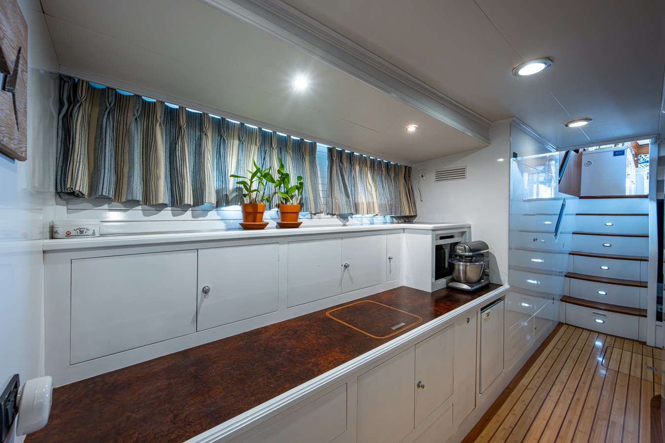 Marlow Motor Yacht PIVOT For Sale