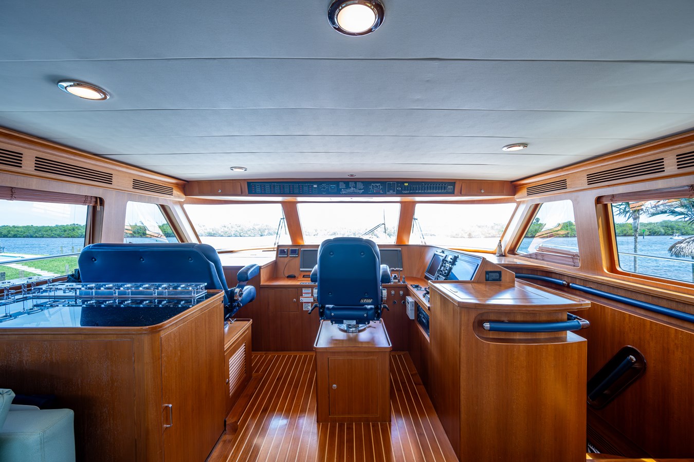 Marlow Motor Yacht PIVOT For Sale