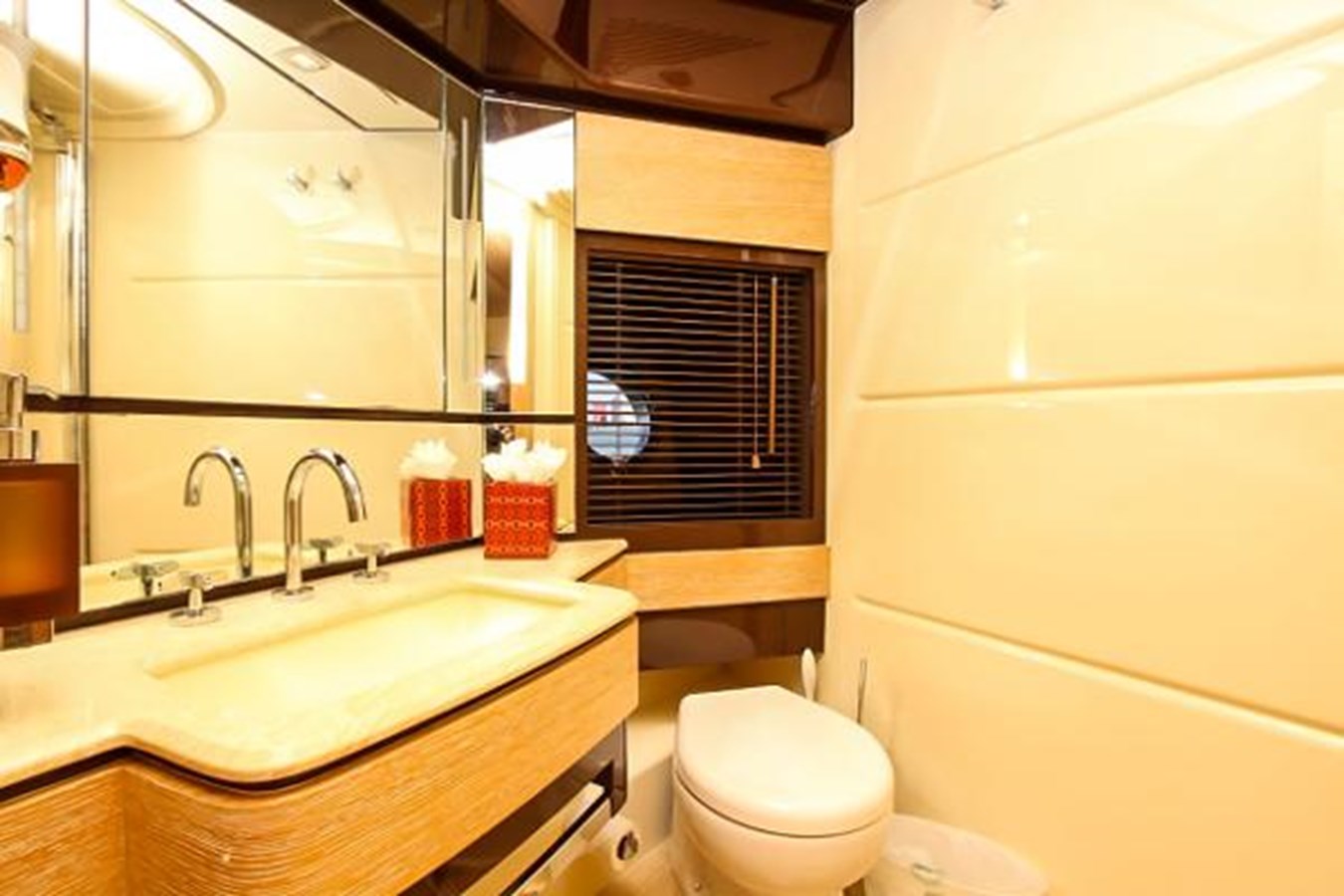 Azimut Yachts Motor Boat 70 For Sale