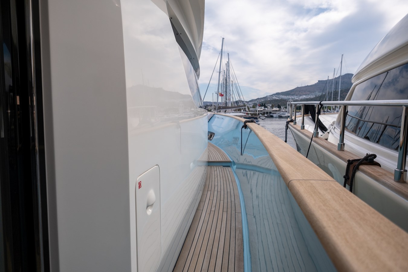 Sanlorenzo Yachts Motor Yacht Mai For Sale