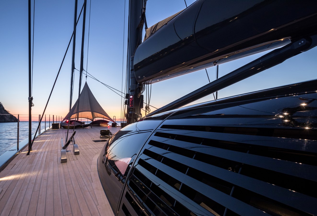 Royal Huisman Sloop NGONI For Sale