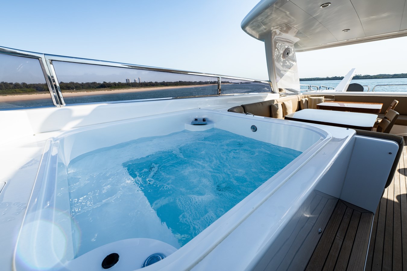 Horizon Yachts Motor Yacht The Clubhouse For Sale