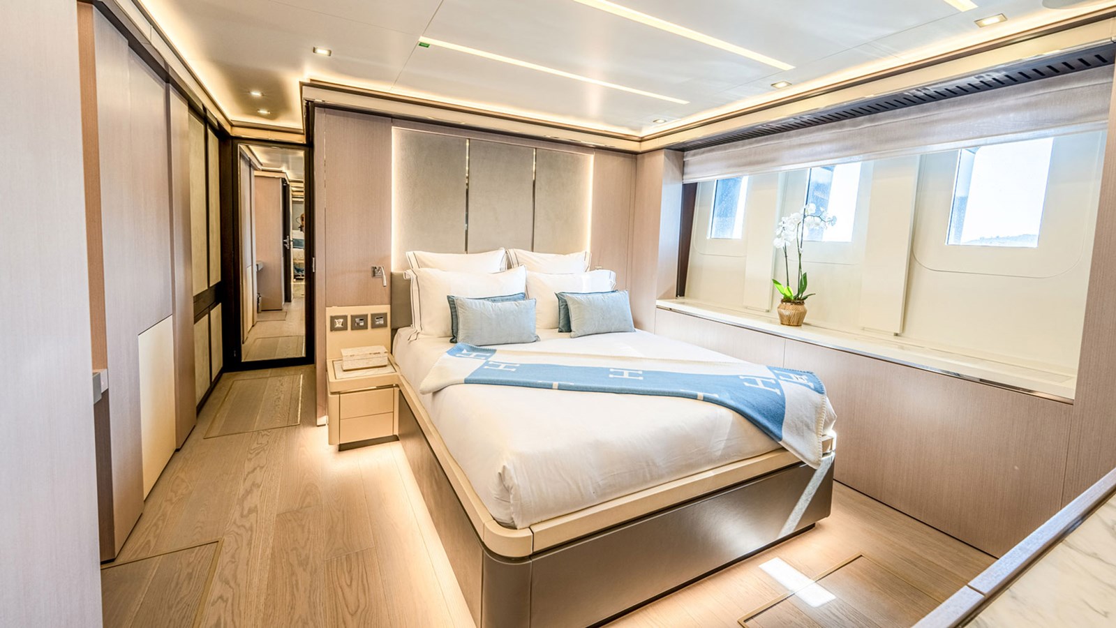 Mondomarine Motor Yacht Provocateur For Sale
