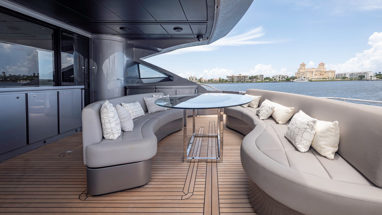 Pershing Sport Yacht ANDIAMO II For Sale