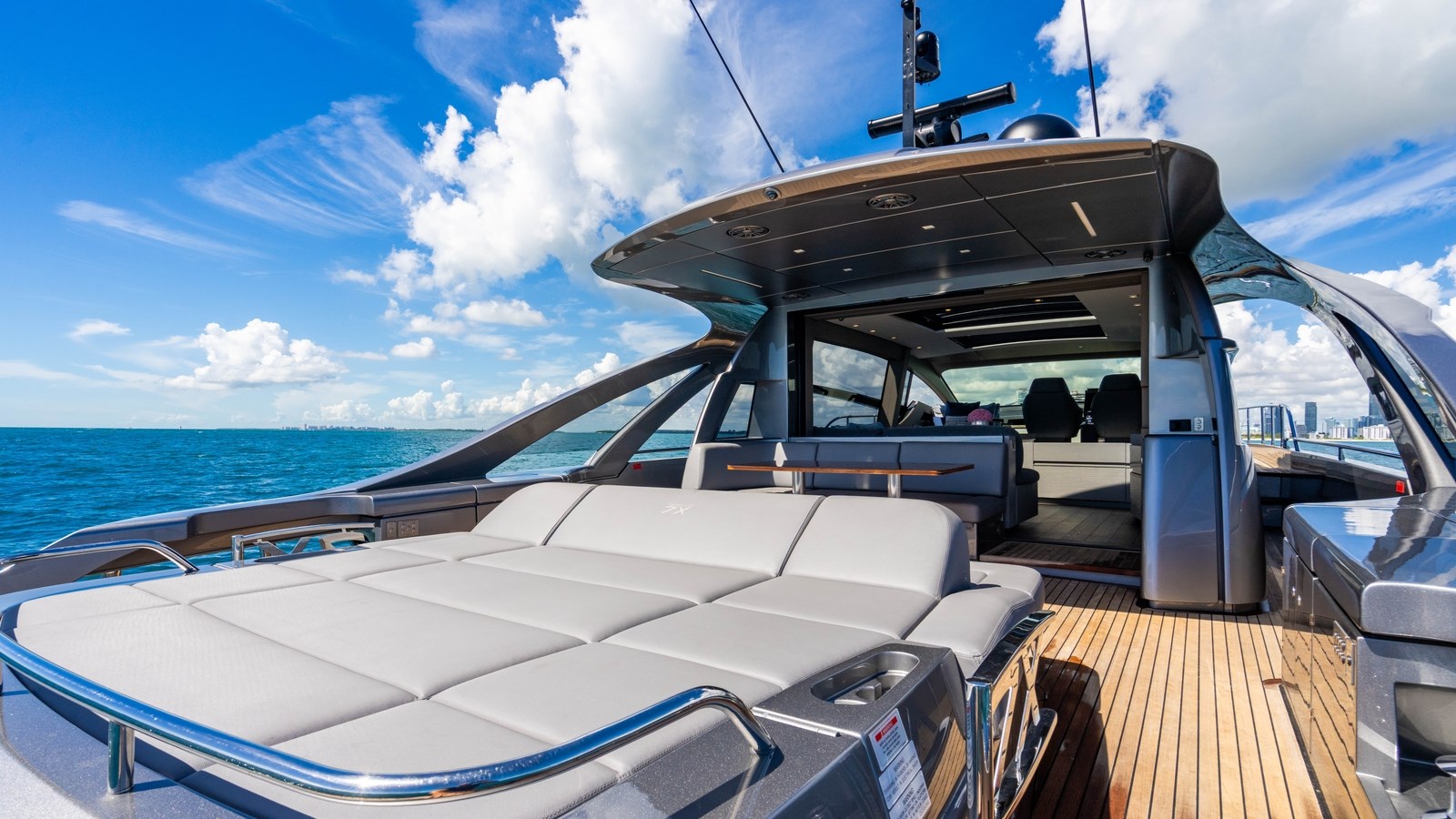 Pershing Motor Yacht UNREEL For Sale