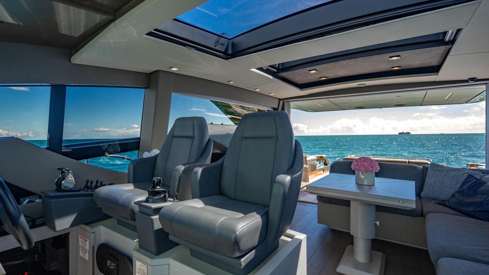 Pershing Motor Yacht UNREEL For Sale