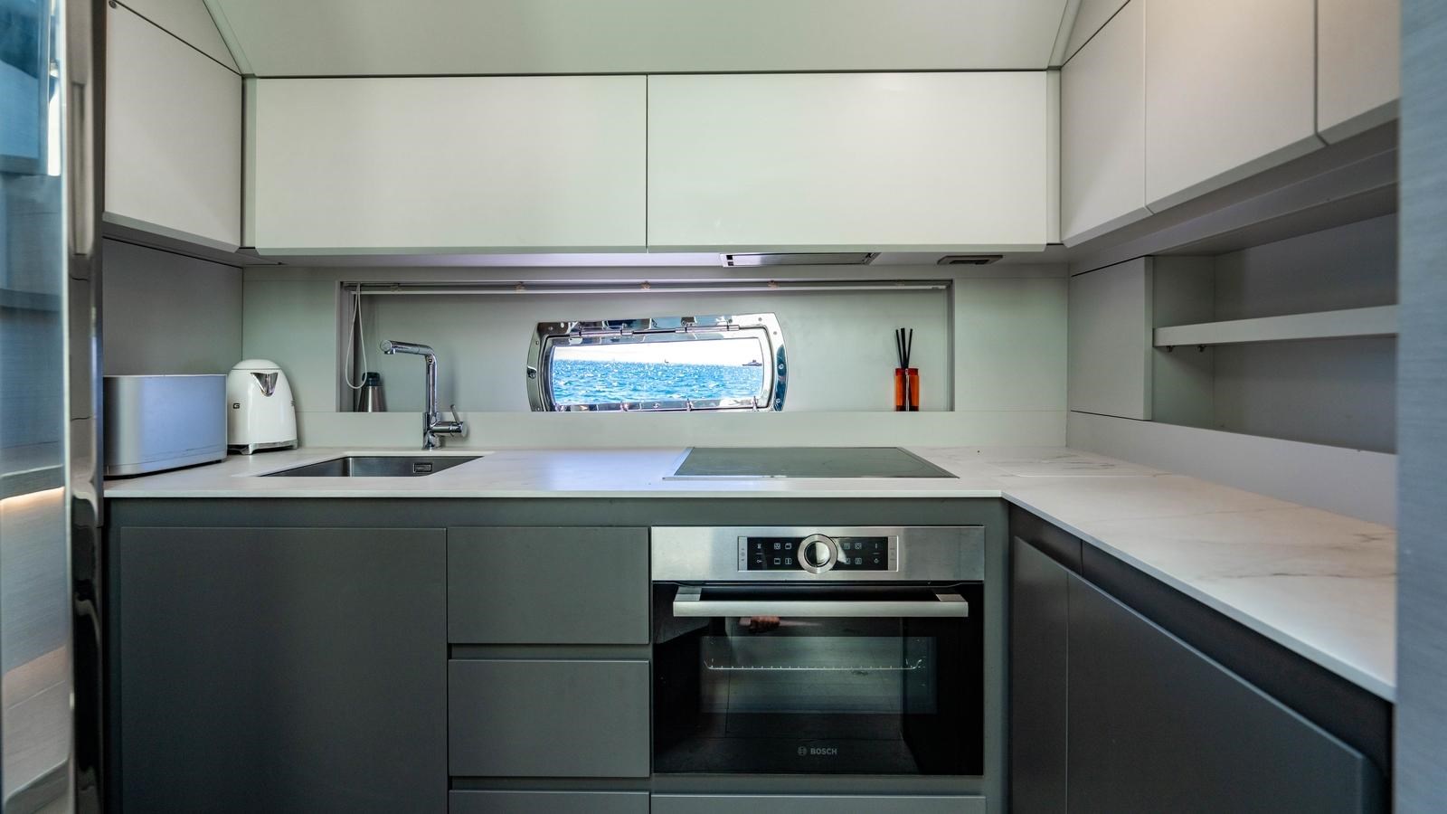 Pershing Motor Yacht UNREEL For Sale