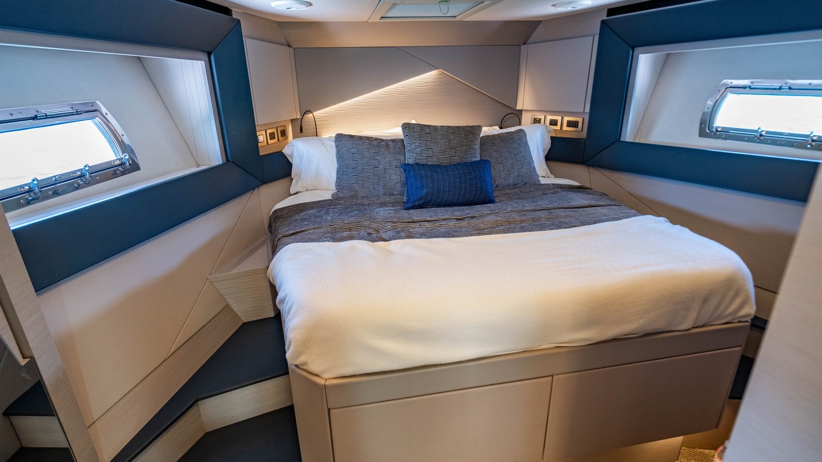 Pershing Motor Yacht UNREEL For Sale