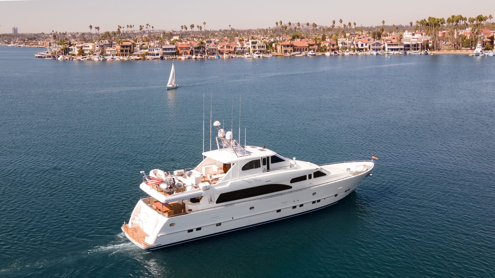 Horizon Motor Yachts Motor Yacht REVERIE  For Sale