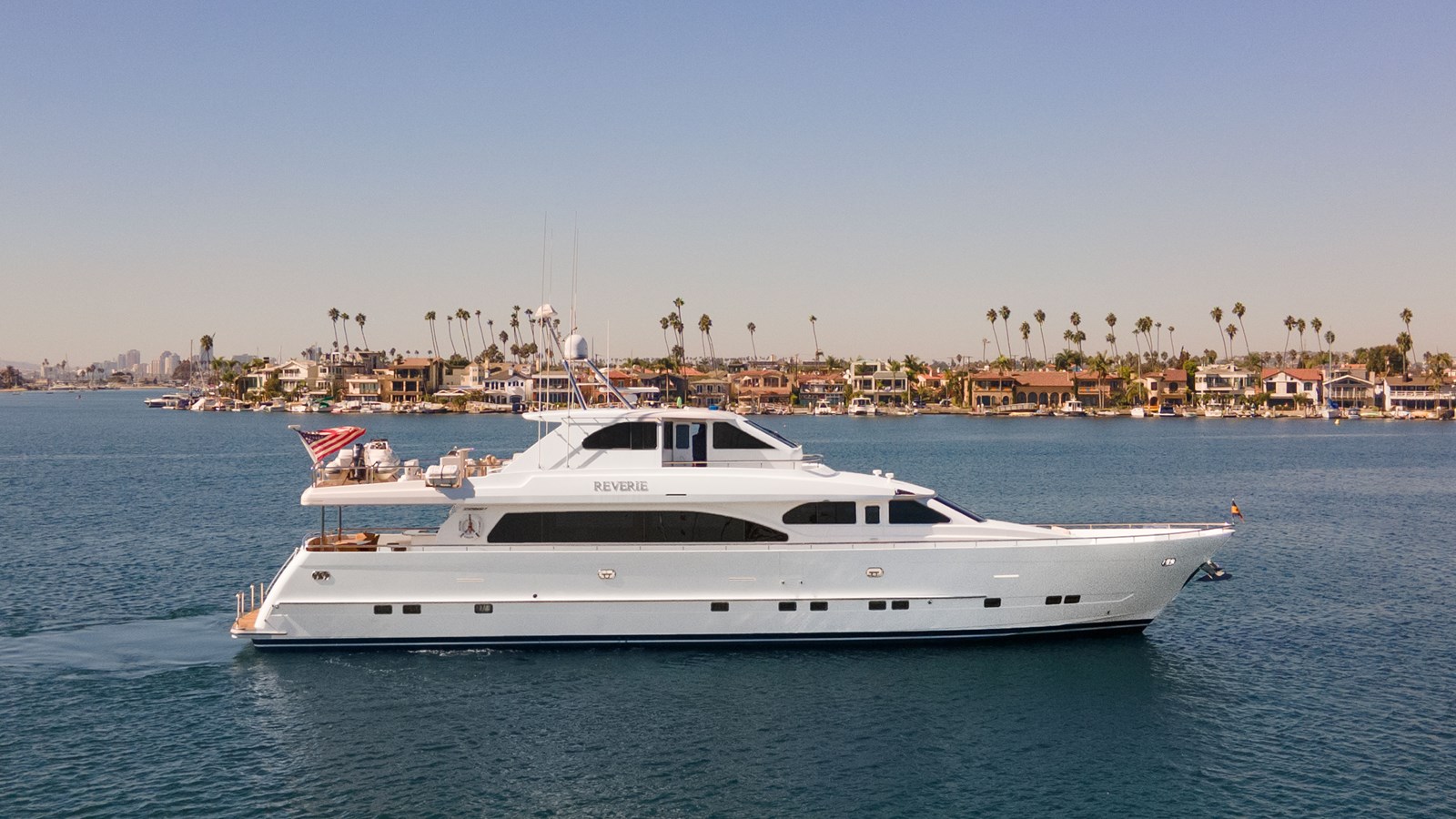 Horizon Motor Yachts Motor Yacht REVERIE  For Sale