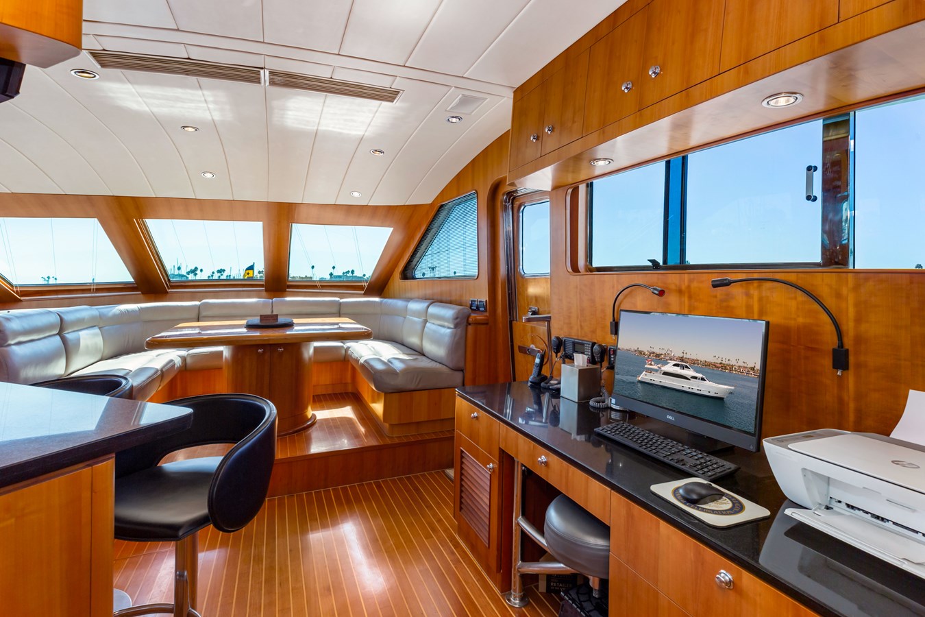 Horizon Motor Yachts Motor Yacht REVERIE  For Sale