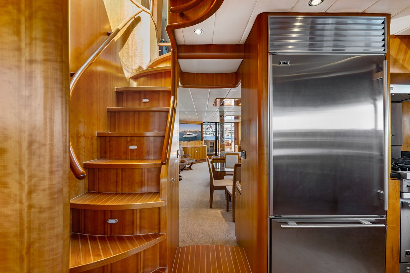 Horizon Motor Yachts Motor Yacht REVERIE  For Sale
