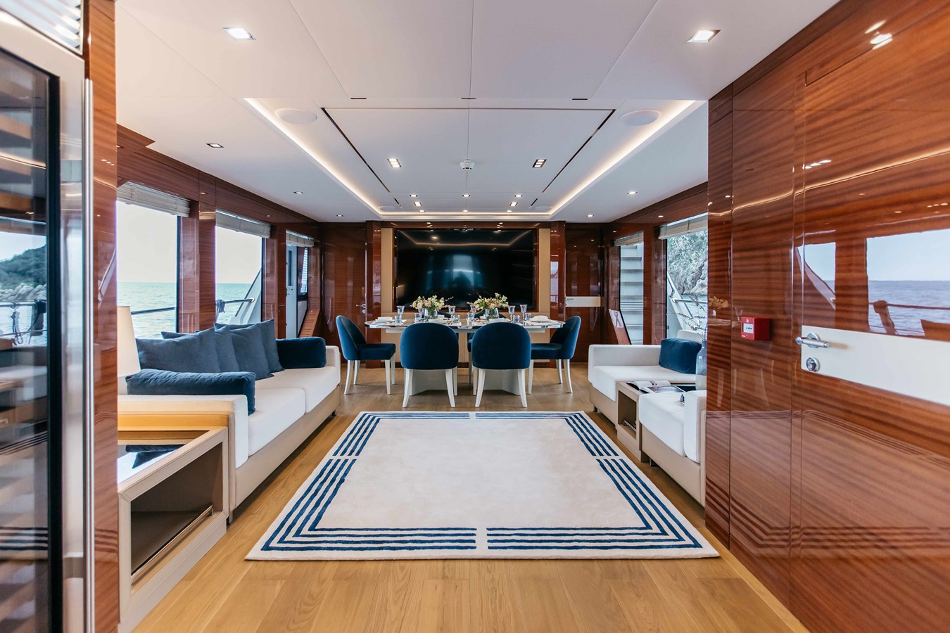 Bering Yachts Motor Yacht PAPILLON For Sale