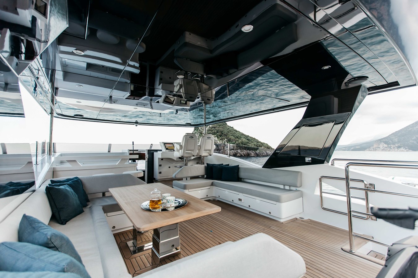 Bering Yachts Motor Yacht PAPILLON For Sale
